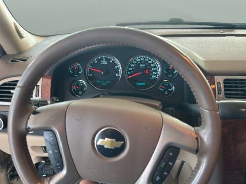 Used 2011 Chevrolet Tahoe LT AWD/4WD image 13