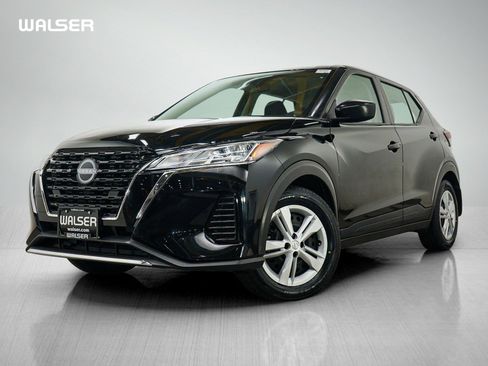 Used 2024 Nissan Kicks S FWD image 1