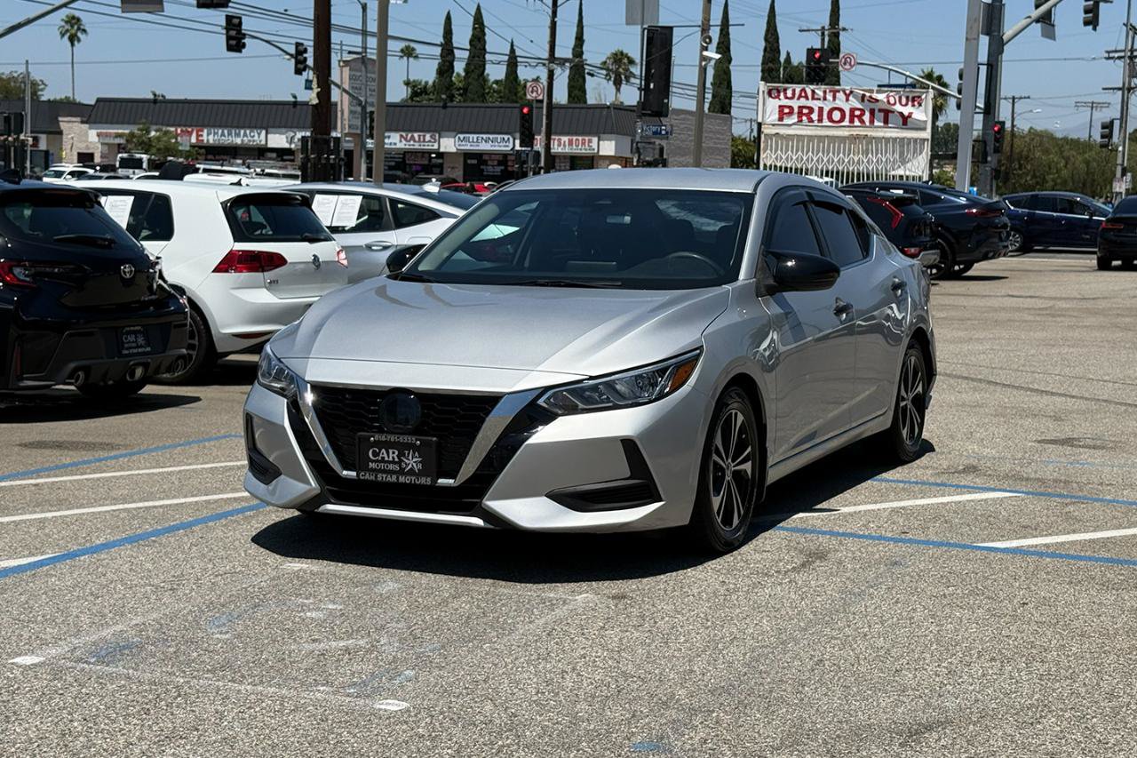 Used 2022 Nissan Sentra SV FWD image 2