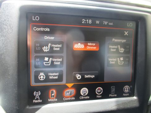 Used 2014 RAM 2500 Limited AWD/4WD image 18