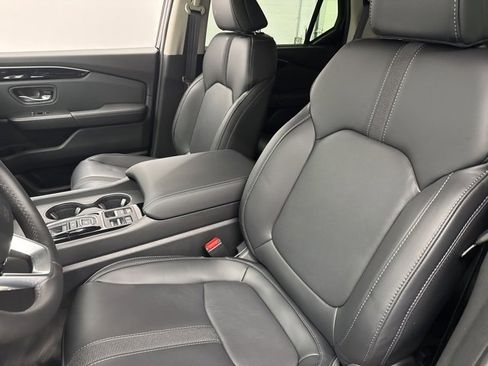 New 2025 Honda Pilot EX-L image 16