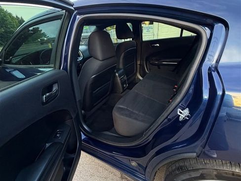Used 2014 Dodge Charger SXT w/ Driver Confidence Group (AJG) RWD image 12