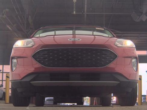 Used 2022 Ford Escape SEL w/ Technology Package AWD/4WD image 4