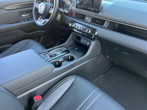 New 2025 Honda Pilot Elite image 19