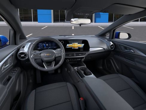 New 2026 Chevrolet Equinox EV LT w/ Comfort Package FWD image 15