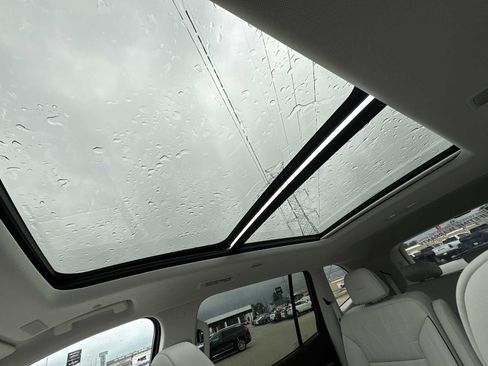 New 2026 Buick Enclave Avenir w/ Super Cruise Package AWD/4WD image 20