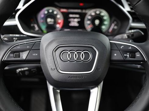 Used 2024 Audi Q3 2.0T Premium Plus AWD/4WD image 32