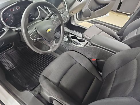 Certified 2024 Chevrolet Malibu LS FWD image 19