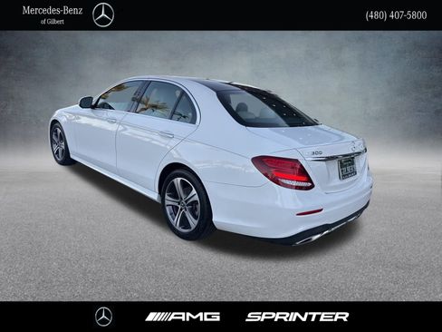 Used 2019 Mercedes-Benz E 300 4MATIC image 3