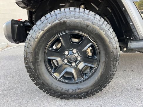 Certified 2021 Jeep Gladiator Mojave AWD/4WD image 25