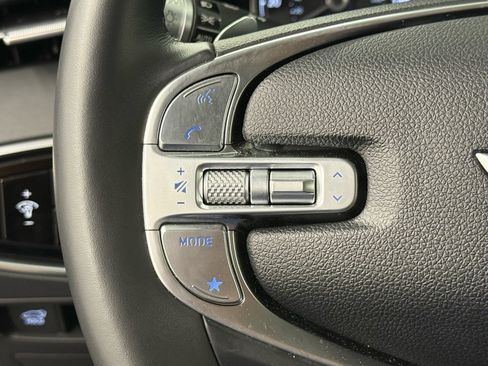 Used 2025 Genesis GV70 2.5T w/ Select Package image 20