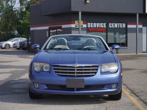 Used 2005 Chrysler Crossfire Limited RWD image 3