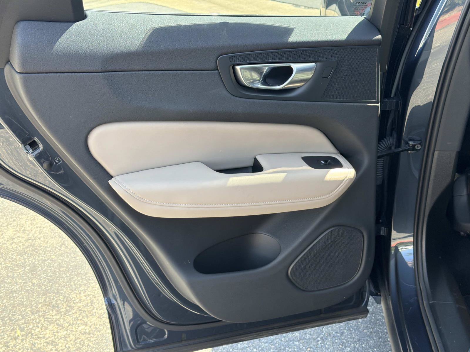 Certified 2026 Volvo XC60 B5 Plus AWD/4WD image 20