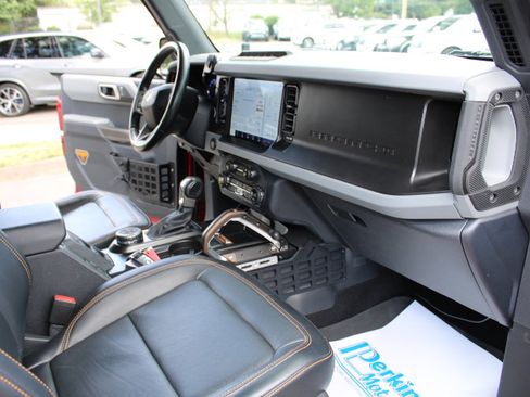 Used 2021 Ford Bronco Badlands image 30