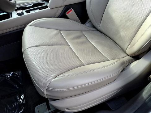 Used 2023 Lincoln Corsair Reserve w/ Equipment Group 201A image 17