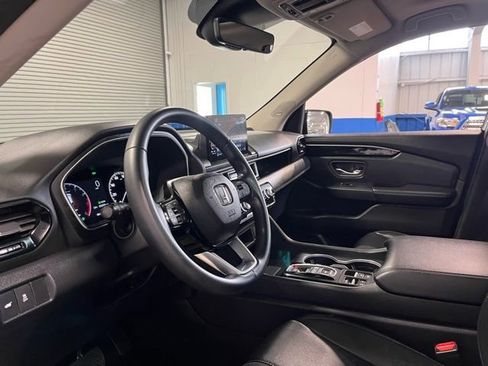 Used 2023 Honda Pilot Touring image 24