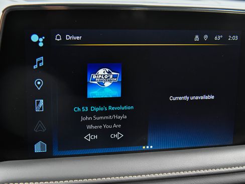 Used 2023 Chevrolet Suburban Premier AWD/4WD image 23