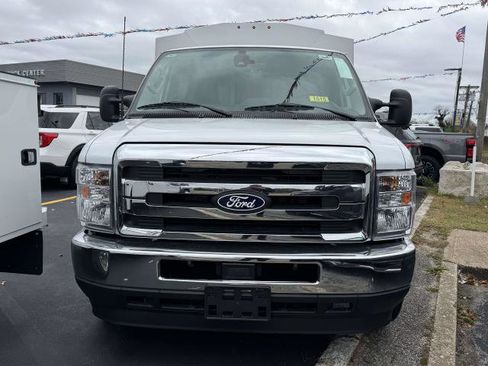 New 2026 Ford E-350 and Econoline 350 Super Duty w/ Power Equipment Group image 2