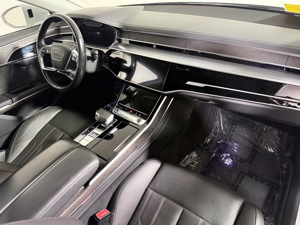 Used 2023 Audi A8 L 3.0T AWD/4WD image 25