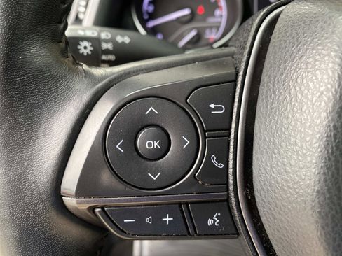 Used 2023 Toyota Camry SE image 12