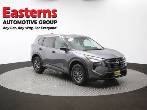 Used 2024 Nissan Rogue S AWD/4WD image 49