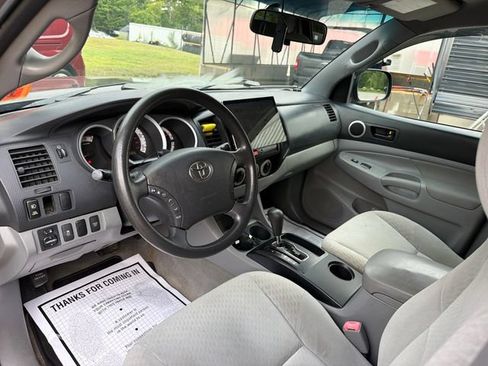 Used 2011 Toyota Tacoma 4x4 Double Cab w/ Towing Pkg image 12