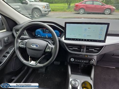 Used 2024 Ford Escape Platinum AWD/4WD image 19