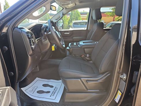 Used 2020 Chevrolet Silverado 2500 Custom w/ Custom Value Package AWD/4WD image 10
