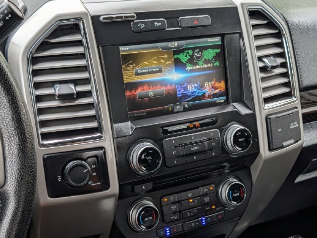 Used 2015 Ford F150 Lariat w/ Equipment Group 501A Mid AWD/4WD image 13