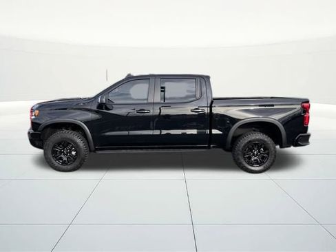 Used 2024 Chevrolet Silverado 1500 ZR2 w/ Technology Package image 2