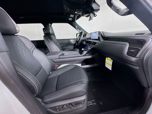 New 2026 INFINITI QX80 Autograph w/ Premium Cargo Package image 36