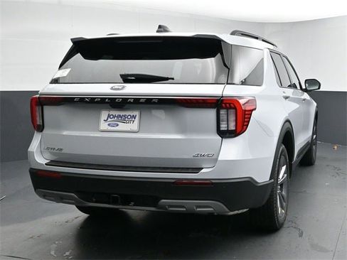 New 2026 Ford Explorer Active w/ Active Comfort Package image 14