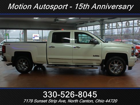 Used 2015 Chevrolet Silverado 1500 High Country image 13