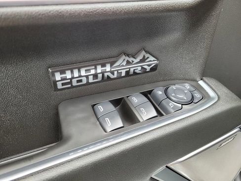 Used 2024 Chevrolet Silverado 1500 High Country w/ High Country Premium Package image 20