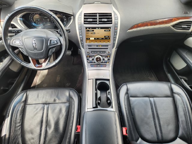 Used 2018 Lincoln MKZ Reserve w/ Luxury Package FWD image 27