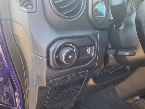 Used 2026 Jeep Wrangler Unlimited Rubicon AWD/4WD image 16