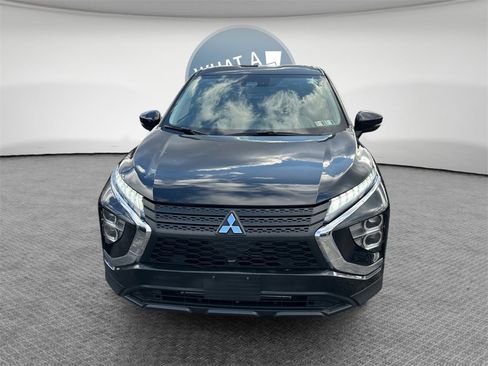 Used 2023 Mitsubishi Eclipse Cross LE image 9