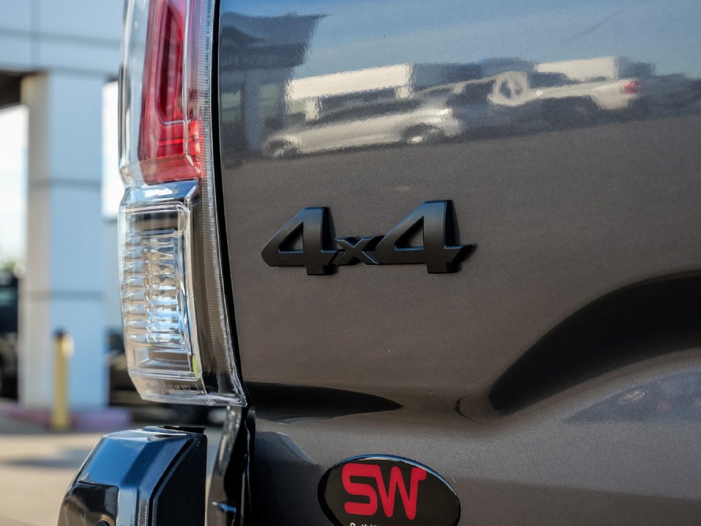 Used 2022 Toyota Tacoma TRD Pro AWD/4WD image 16