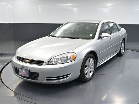 Used 2011 Chevrolet Impala LS FWD image 10