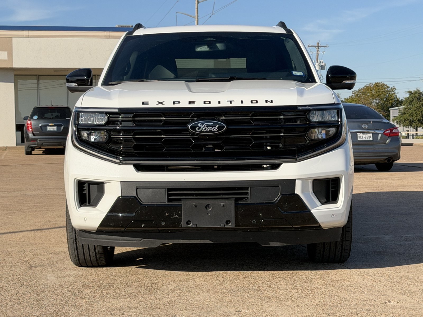 Used 2026 Ford Expedition Platinum w/ Stealth Appearance Package AWD/4WD image 9