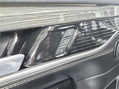 Used 2022 Jeep Wagoneer Series III image 21