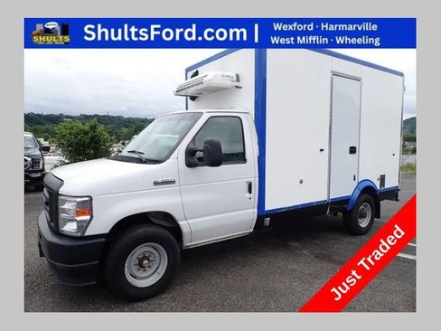 Used 2023 Ford E-350 and Econoline 350 Super Duty RWD image 1