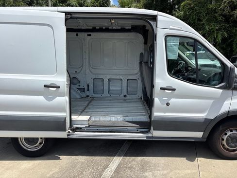 Used 2016 Ford Transit 150 130 Medium Roof RWD image 29