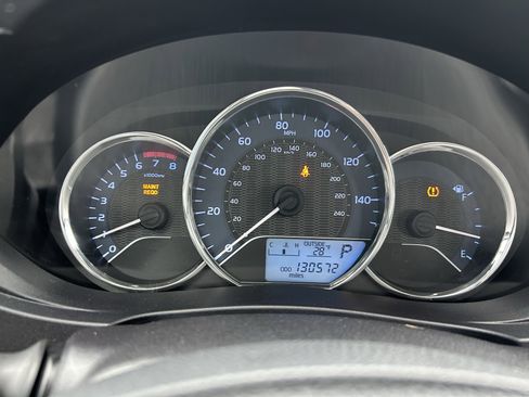 Used 2014 Toyota Corolla L image 11