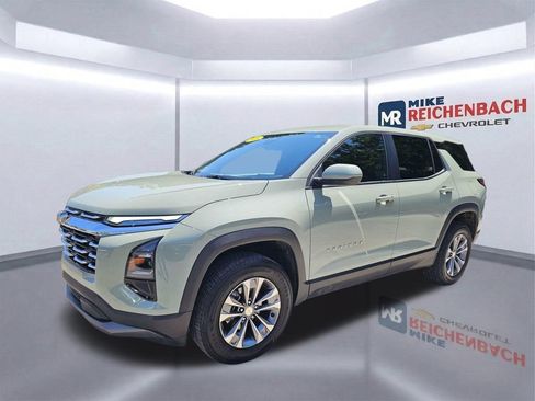 Used 2026 Chevrolet Equinox LT FWD image 8