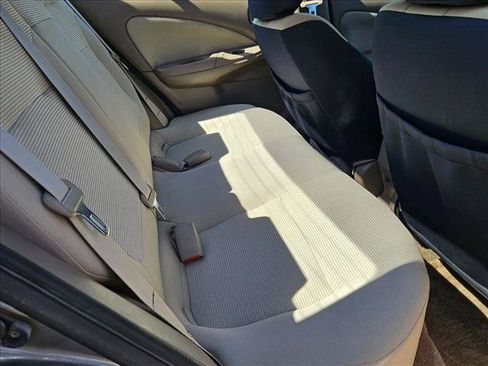 Used 2004 Nissan Sentra S FWD image 17