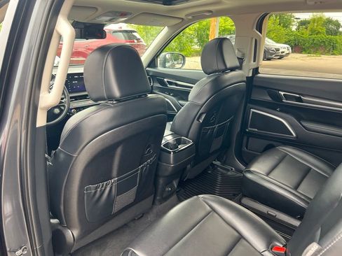 Certified 2024 Kia Telluride S w/ S Sunroof Package AWD/4WD image 10