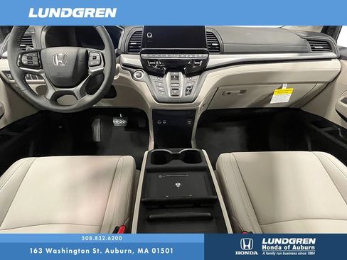 New 2026 Honda Odyssey EX-L image 3