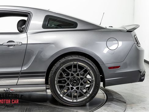 Used 2013 Ford Mustang Shelby GT500 RWD image 40