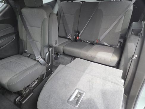Used 2022 Chevrolet Traverse LT AWD/4WD image 15